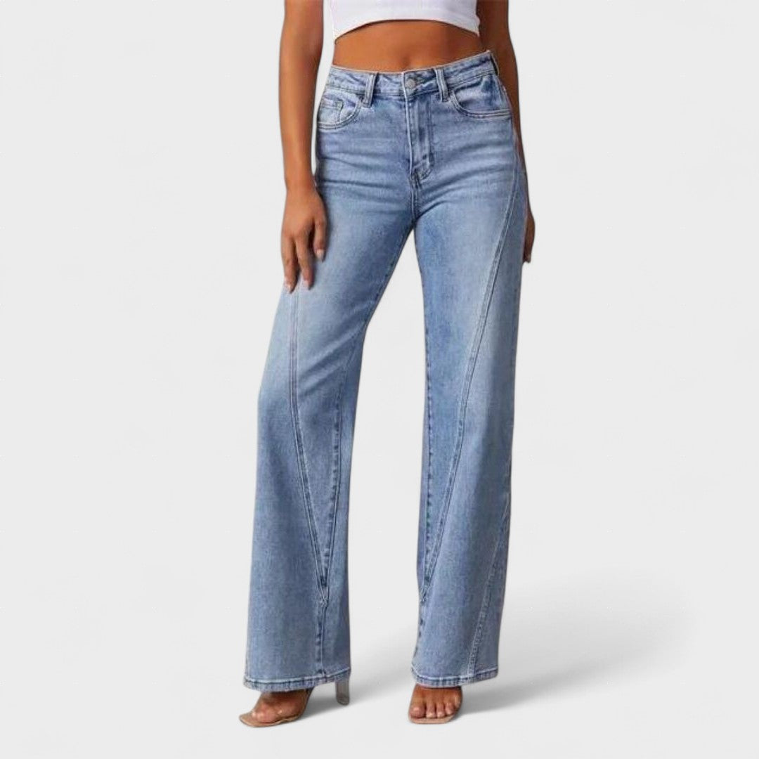 María™ | Jeans de Corte Flare